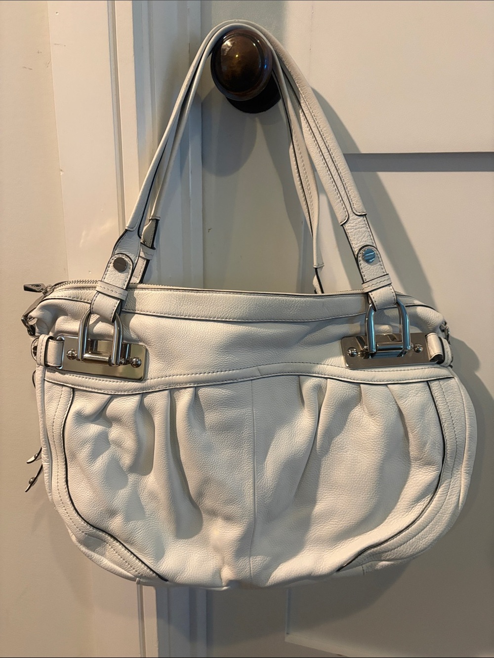 B Makowsky Classic White Pebble Leather Shoulder Bag